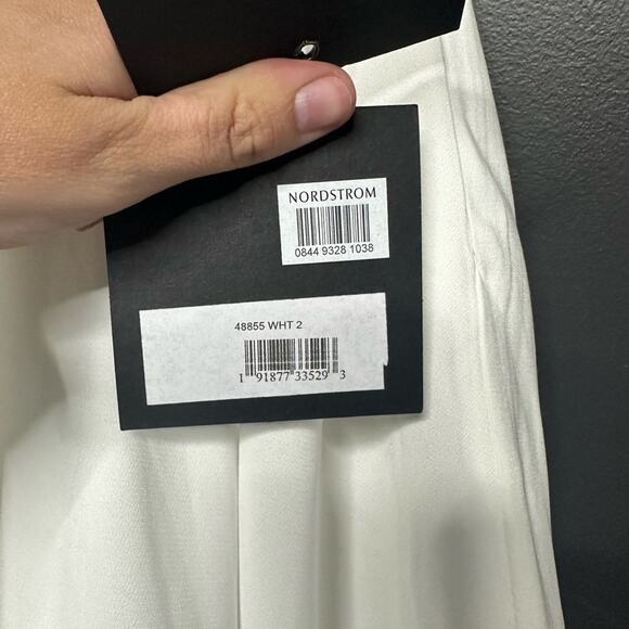 NWT Mac Duggal Classic A-Line V-Neck Ballgown White 2 48855 - Picture 4 of 6